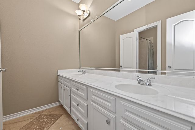 15 Wick Willow Road, Montgomery, TX 77356