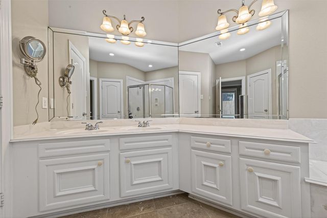 15 Wick Willow Road, Montgomery, TX 77356