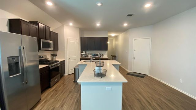 3304 Kenner DR, Pflugerville, TX 78660