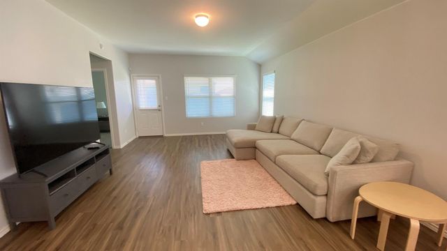 3304 Kenner DR, Pflugerville, TX 78660