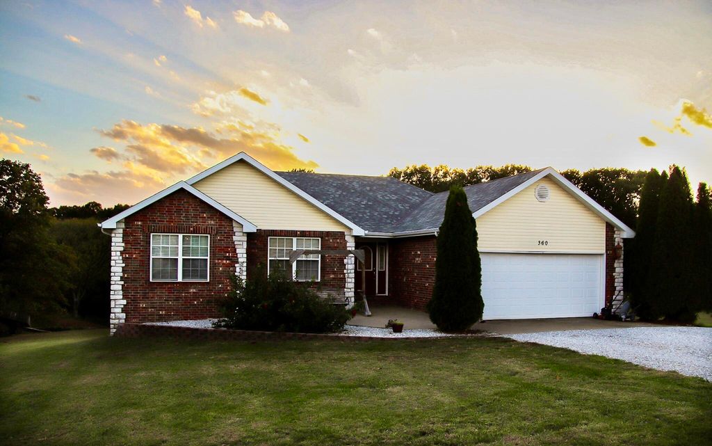360 Julip Lane, Highlandville, MO 65669