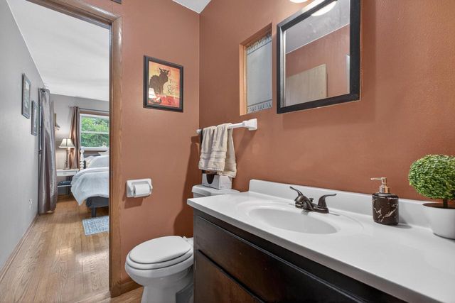 N2W27268 Lyles DRIVE, Waukesha, WI 53188