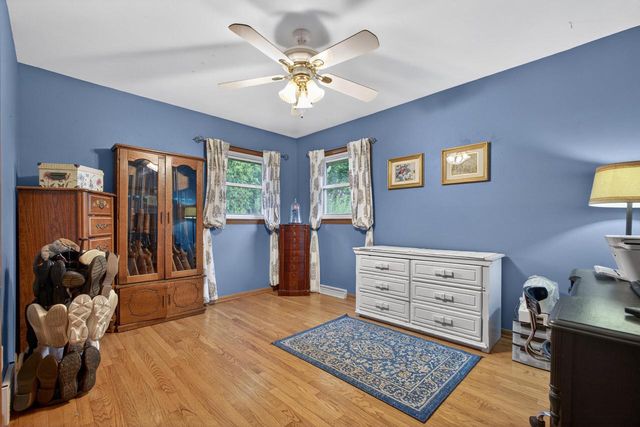 N2W27268 Lyles DRIVE, Waukesha, WI 53188