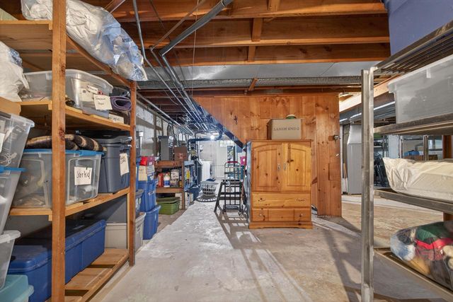 N2W27268 Lyles DRIVE, Waukesha, WI 53188