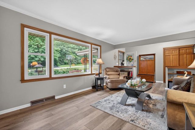 N2W27268 Lyles DRIVE, Waukesha, WI 53188