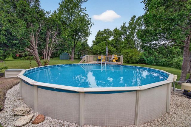 N2W27268 Lyles DRIVE, Waukesha, WI 53188