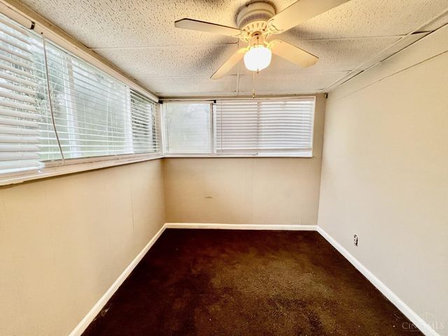 2281 E Galbraith Road, Reading, OH 45237