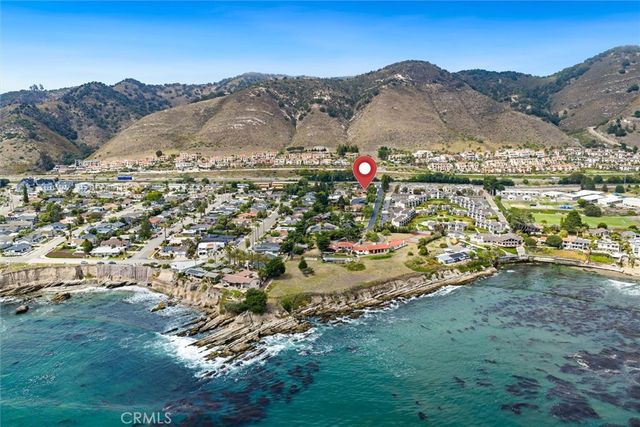 105 Park Pl, Pismo Beach, CA 93449