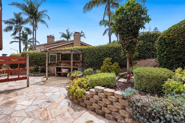 105 Park Pl, Pismo Beach, CA 93449