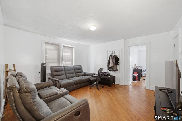 797-799 Beechwood Avenue, Bridgeport, CT 06605
