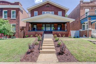 743 Dover Place, St Louis, MO 63111
