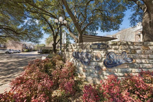 2550 Wedglea Drive, Dallas, TX 75211