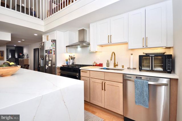 1525 RODMAN ST, Philadelphia, PA 19146