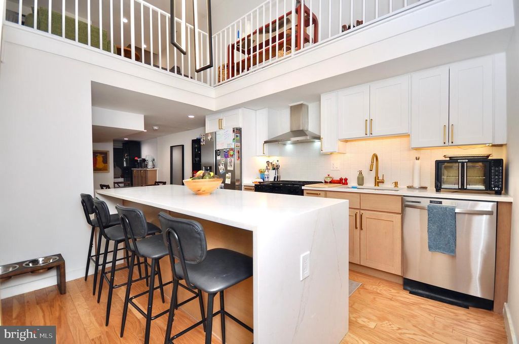 1525 RODMAN ST, Philadelphia, PA 19146