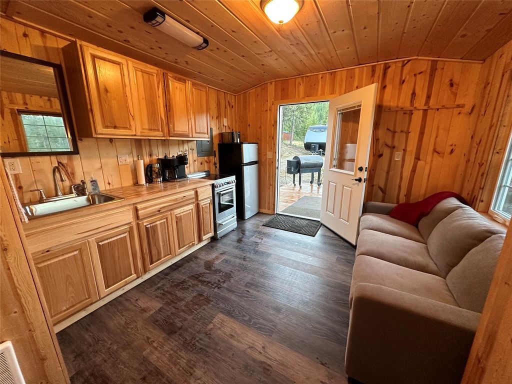 Image 43 of property listing at 51 Livin Way, Plains, MT 59859