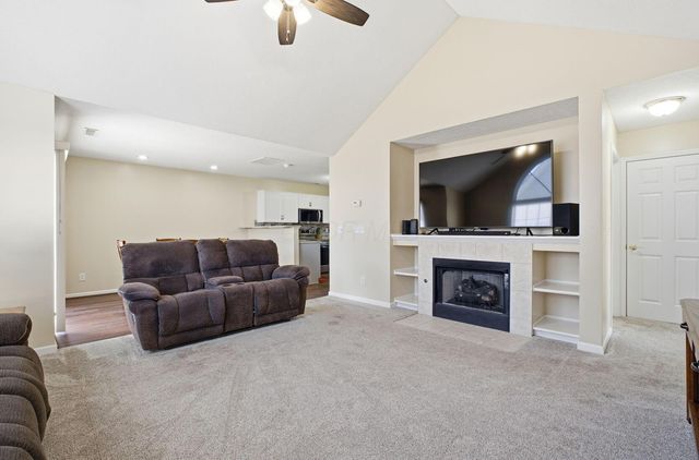 7845 Meadowlark Lane S, Reynoldsburg, OH 43068