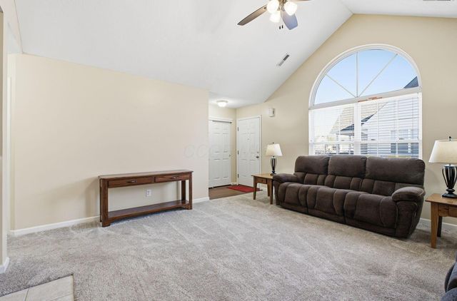 7845 Meadowlark Lane S, Reynoldsburg, OH 43068