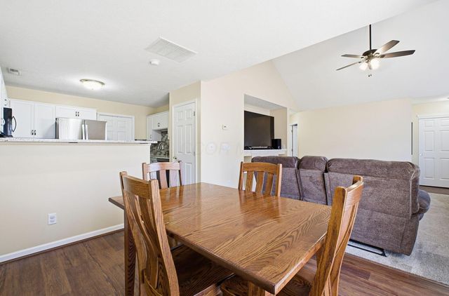 7845 Meadowlark Lane S, Reynoldsburg, OH 43068