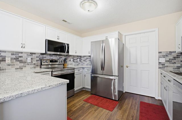 7845 Meadowlark Lane S, Reynoldsburg, OH 43068