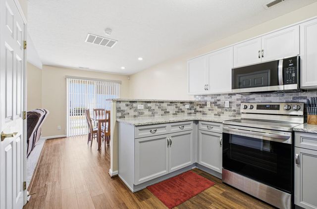 7845 Meadowlark Lane S, Reynoldsburg, OH 43068