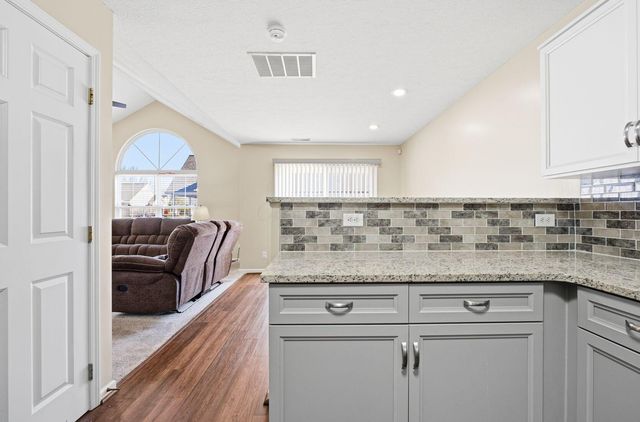 7845 Meadowlark Lane S, Reynoldsburg, OH 43068