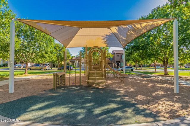 4246 E COTTON Court, Gilbert, AZ 85234