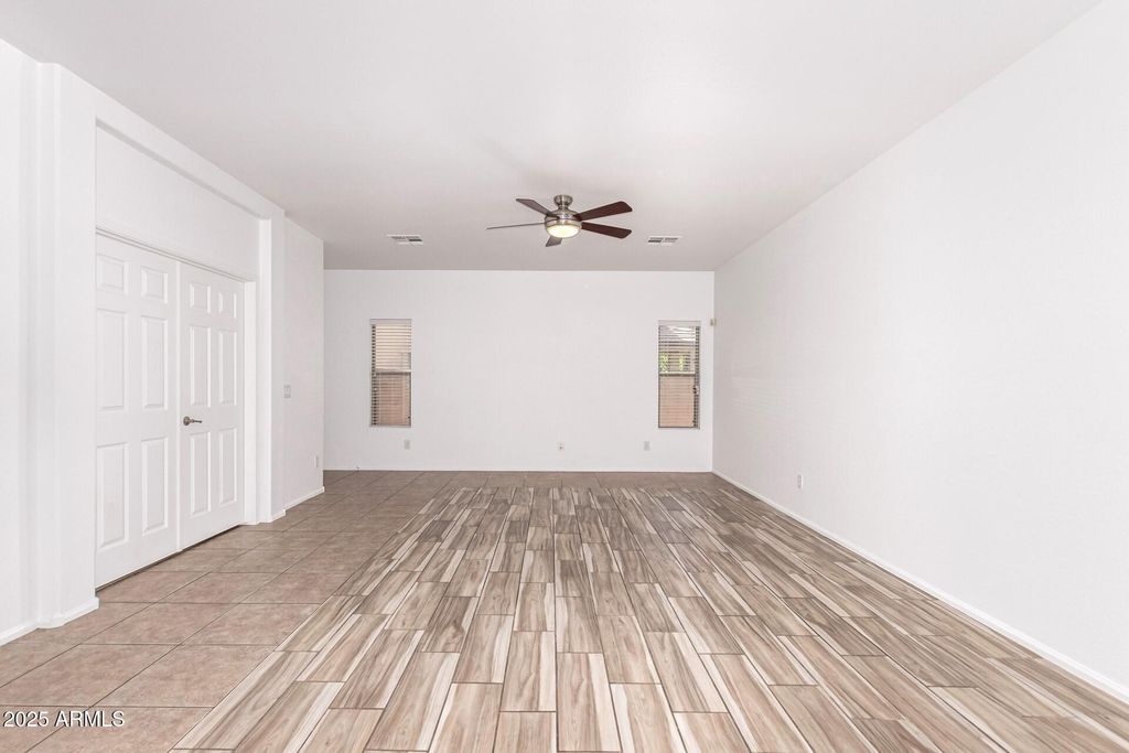 Image 14 of property listing at 4246 E COTTON Court, Gilbert, AZ 85234