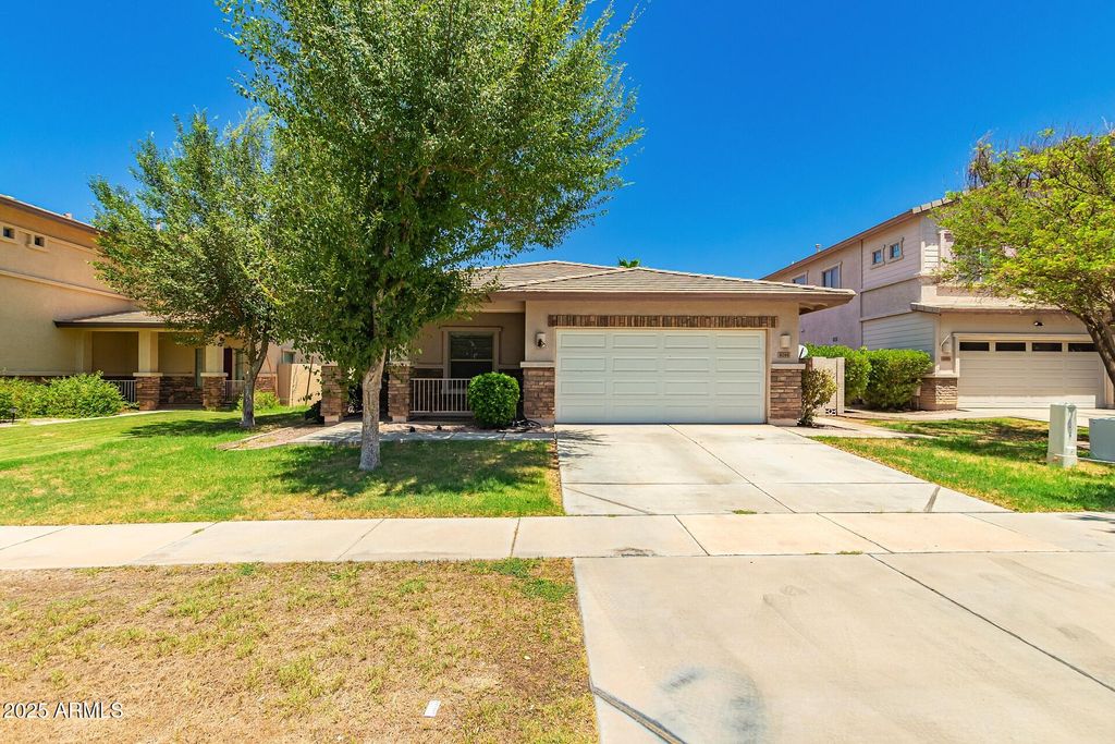 Image 2 of property listing at 4246 E COTTON Court, Gilbert, AZ 85234