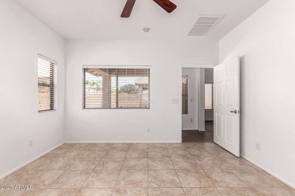 Image 25 of property listing at 4246 E COTTON Court, Gilbert, AZ 85234