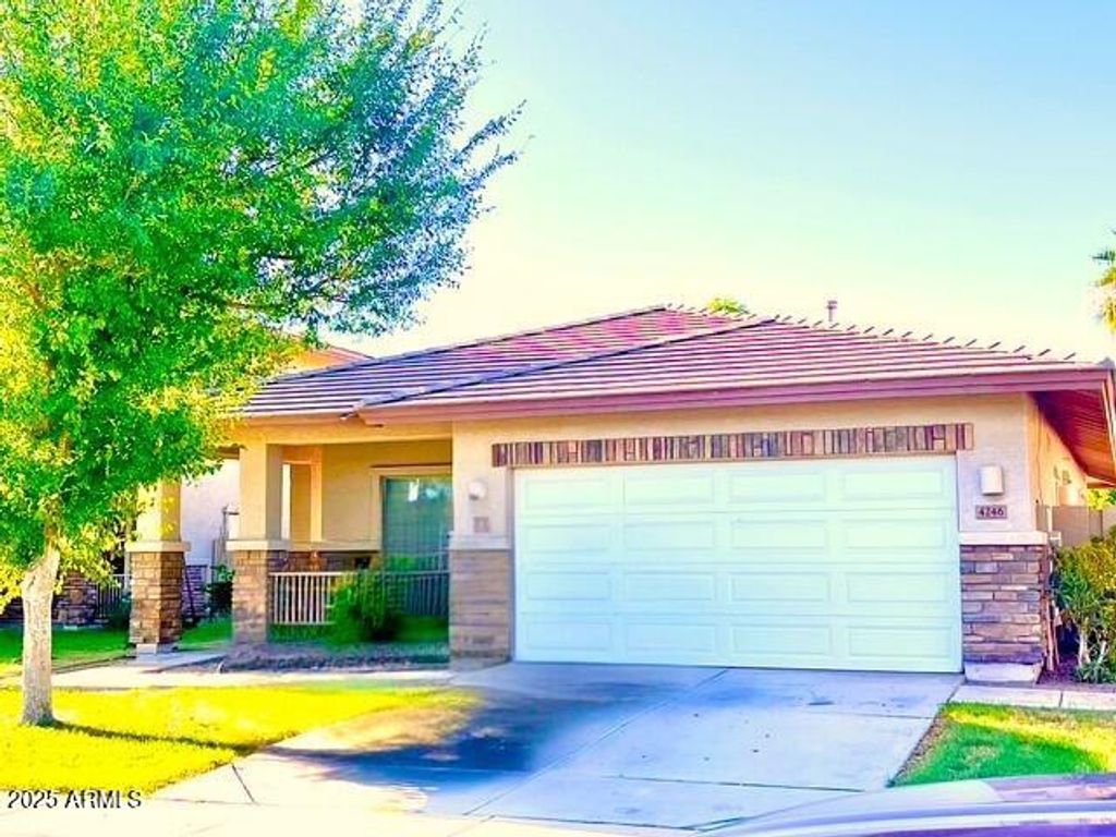 Image 3 of property listing at 4246 E COTTON Court, Gilbert, AZ 85234