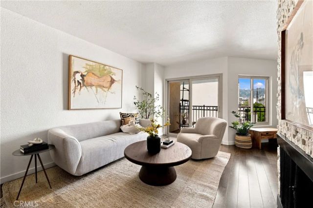 141 S Clark Drive 422, West Hollywood, CA 90048