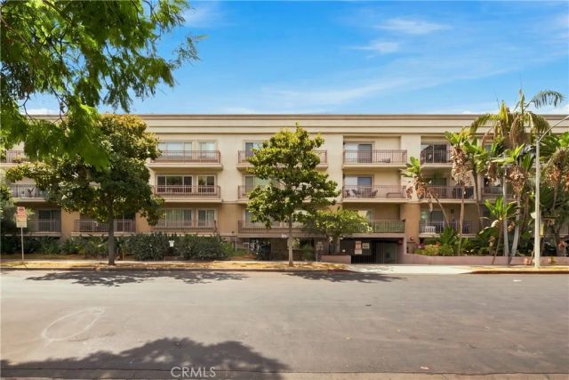 141 S Clark Drive 422, West Hollywood, CA 90048