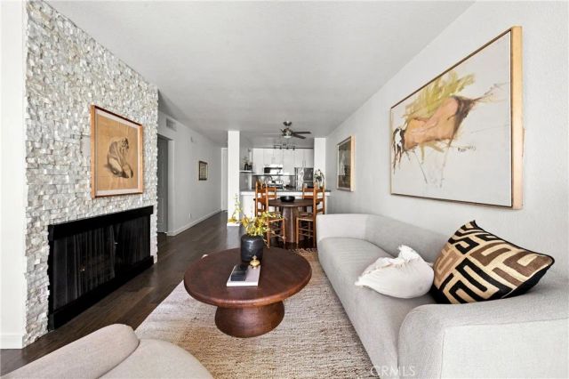 141 S Clark Drive 422, West Hollywood, CA 90048