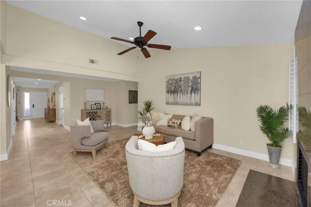 28013 Espinoza, Mission Viejo, CA 92692