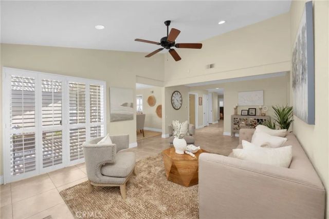 28013 Espinoza, Mission Viejo, CA 92692