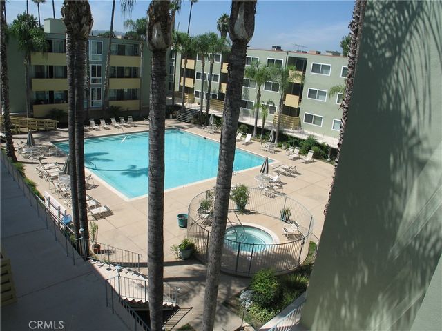 4915 Tyrone 221, Sherman Oaks, CA 91423