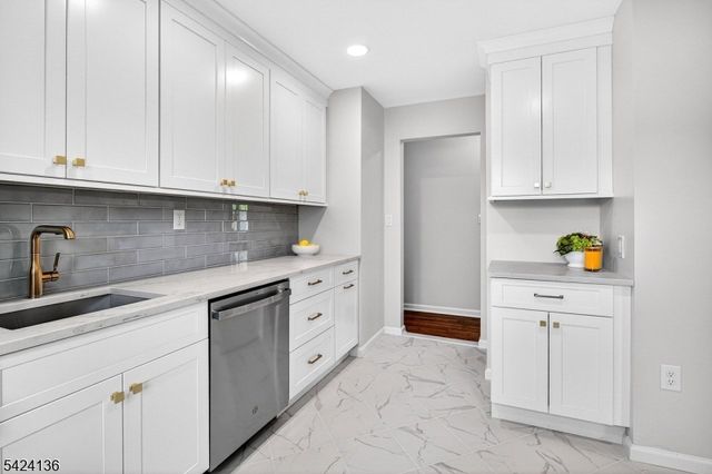 47 La Grande Ave, Fanwood Boro, NJ 07023