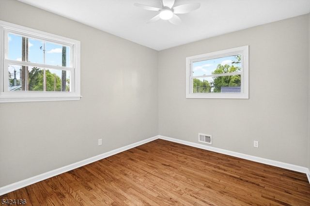 47 La Grande Ave, Fanwood Boro, NJ 07023