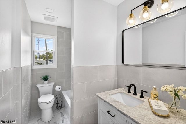 47 La Grande Ave, Fanwood Boro, NJ 07023