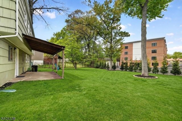 47 La Grande Ave, Fanwood Boro, NJ 07023