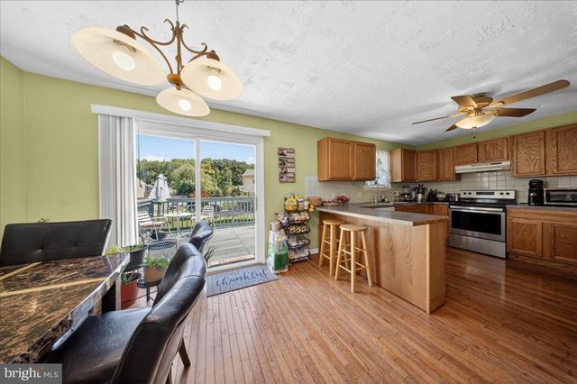 1 NOBLE LN, Newark, DE 19713