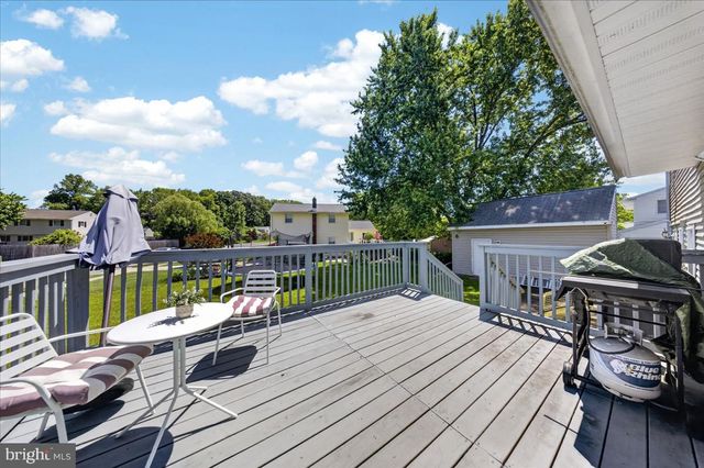 1 NOBLE LN, Newark, DE 19713