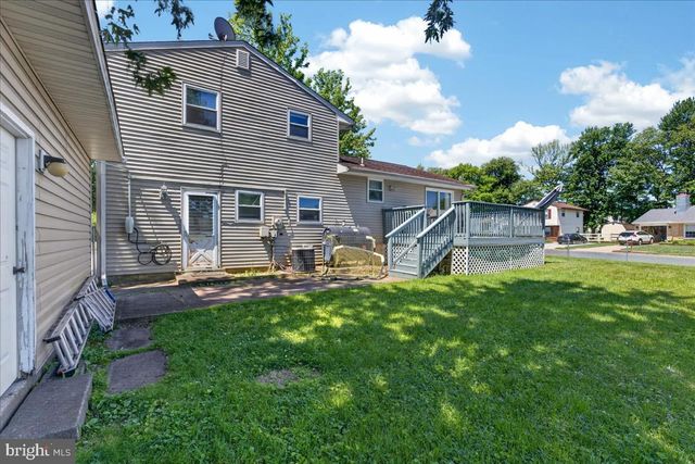 1 NOBLE LN, Newark, DE 19713