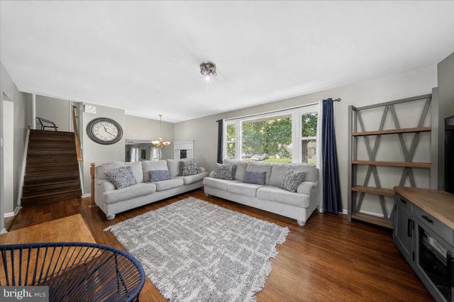 1 NOBLE LN, Newark, DE 19713