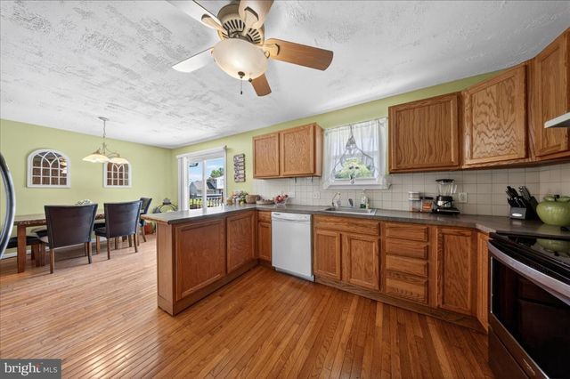 1 NOBLE LN, Newark, DE 19713