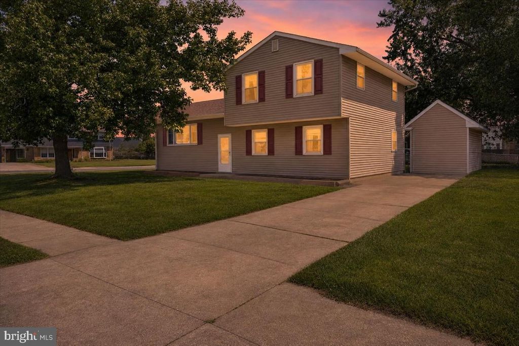 1 NOBLE LN, Newark, DE 19713