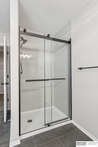 2014 S 199th Street, Omaha, NE 68130