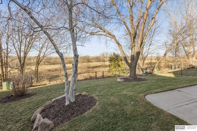 2014 S 199th Street, Omaha, NE 68130