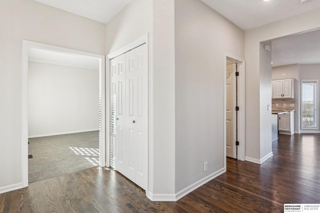 2014 S 199th Street, Omaha, NE 68130