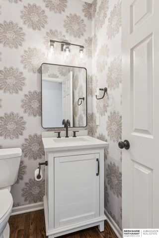 2014 S 199th Street, Omaha, NE 68130